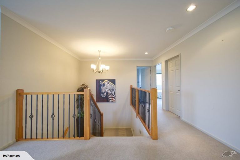 Photo of property in 3 Borneo Drive, Fairview Heights, Auckland, 0632