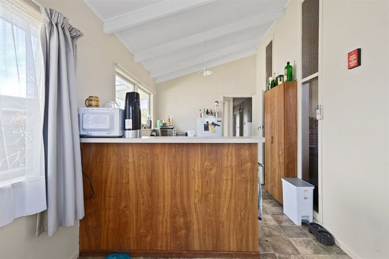 Photo of property in 1 Lilac Street, Melville, Hamilton, 3206