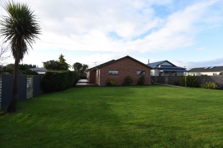 Photo of property in 32 Park Street, Winton, 9720