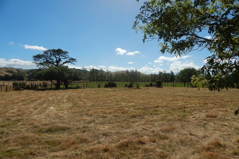Photo of property in 597 Opaki Kaiparoro Road, Kopuaranga, Masterton, 5882