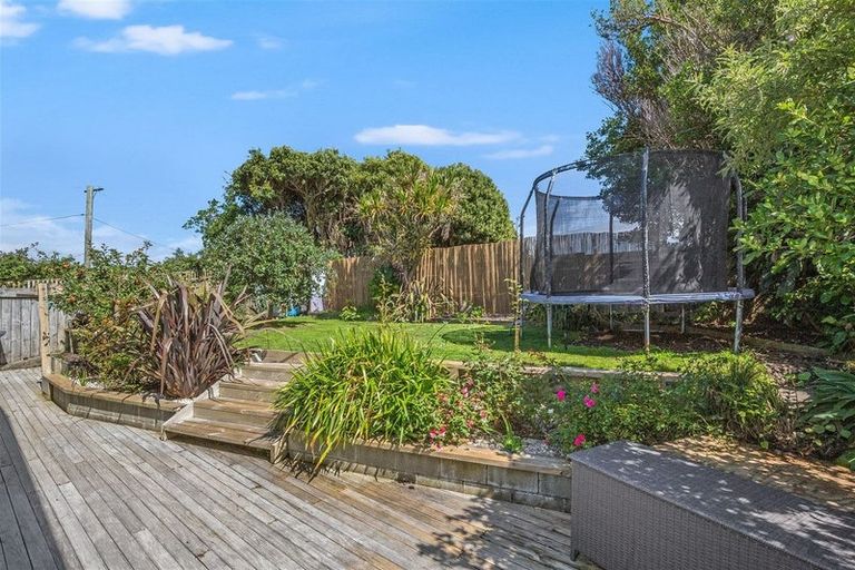 Photo of property in 57 Gordon Road, Plimmerton, Porirua, 5026