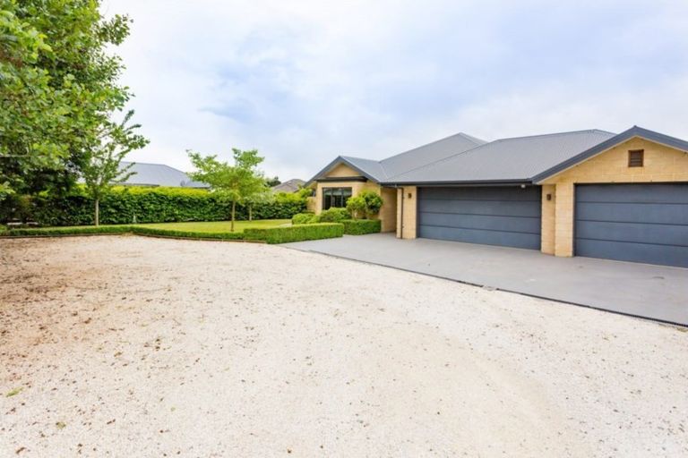 Photo of property in 798 Weedons Ross Road, West Melton, 7618