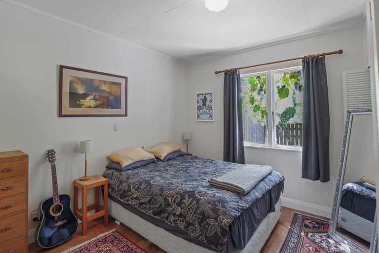 Photo of property in 14 Grey Street, Marton, 4710