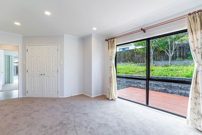 Photo of property in 71 Kennedy Avenue, Forrest Hill, Auckland, 0620