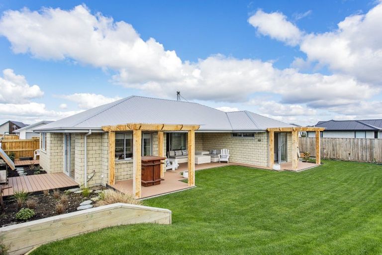 Photo of property in 6 Hunter Lane, Amberley, 7410