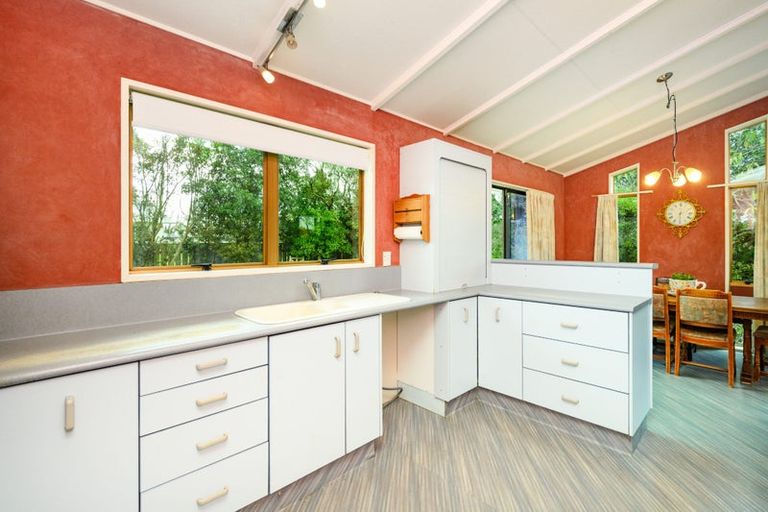 Photo of property in 21 Avon Street, Rongotea, 4476