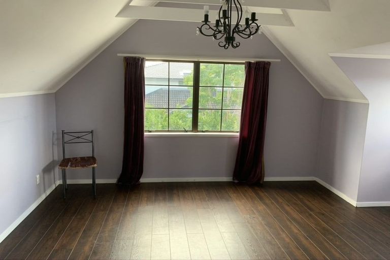 Photo of property in 5 Tawa Road, Te Atatu Peninsula, Auckland, 0610