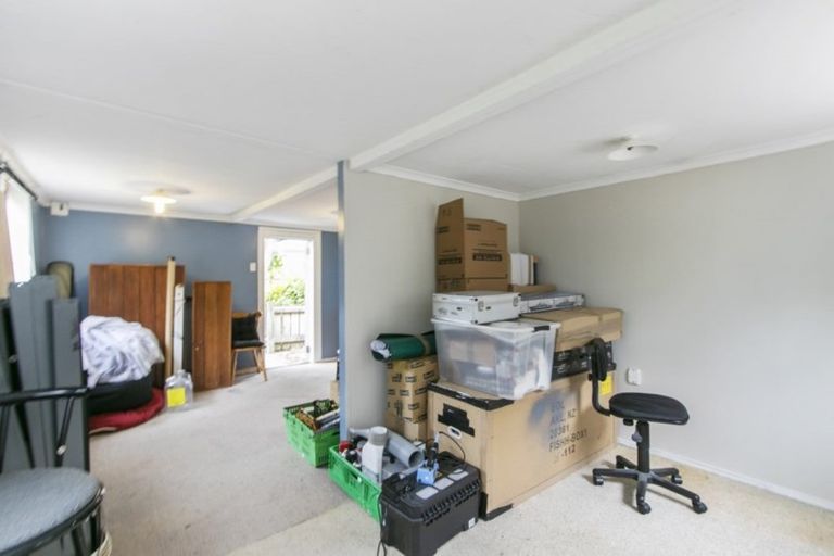 Photo of property in 4 Coast Road, Wainuiomata, Lower Hutt, 5014