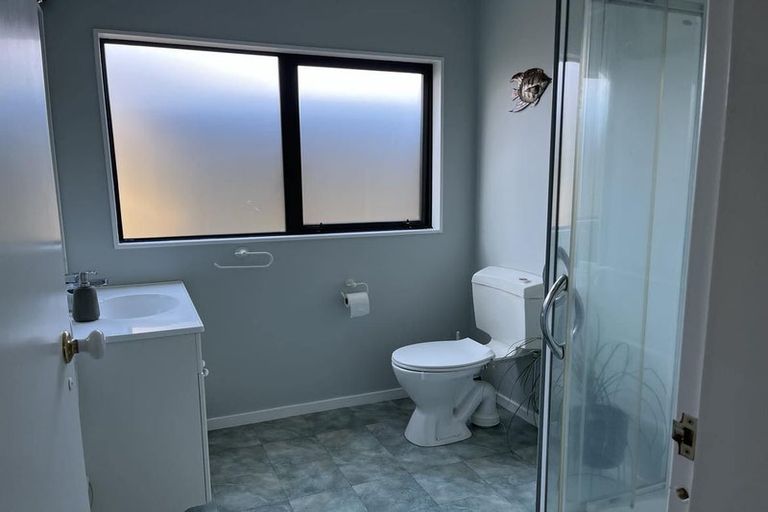 Photo of property in 7a Peter Button Place, Johnsonville, Wellington, 6037