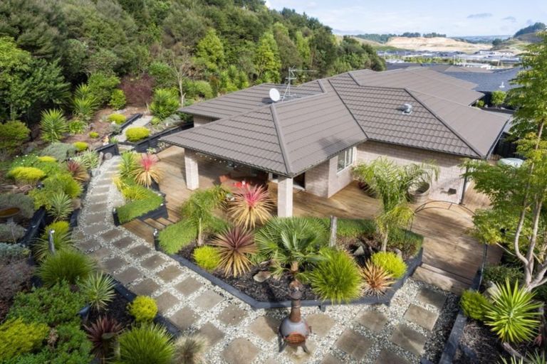 Photo of property in 22 Ellesmere Close, Pyes Pa, Tauranga, 3112