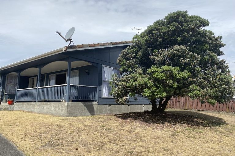 Photo of property in 22 Simcox Street, Otaki Beach, Otaki, 5512