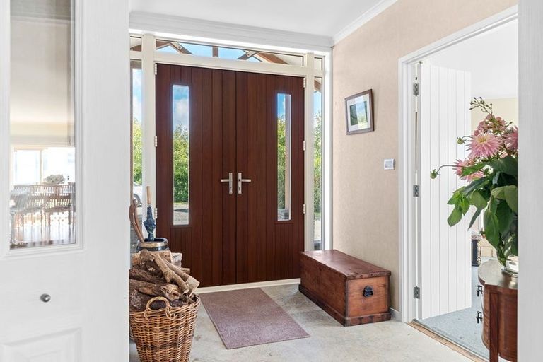 Photo of property in 40 Maunga Heights, Hurworth, New Plymouth, 4371