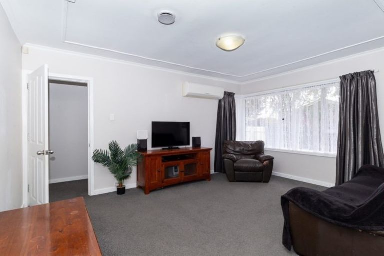 Photo of property in 84 Gilberthorpes Road, Hei Hei, Christchurch, 8042
