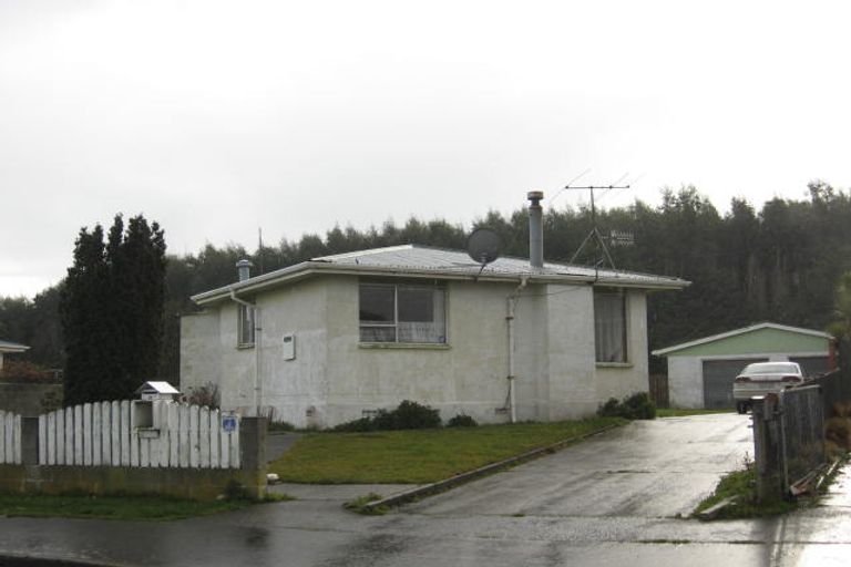 Photo of property in 6 Farrar Street, Heidelberg, Invercargill, 9812