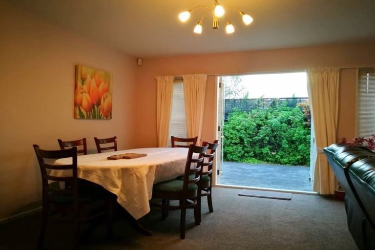 Photo of property in 1/8 Cottesmore Close, Burnside, Christchurch, 8053