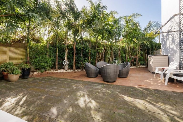 Photo of property in 28 Tory Way, Omokoroa, 3114