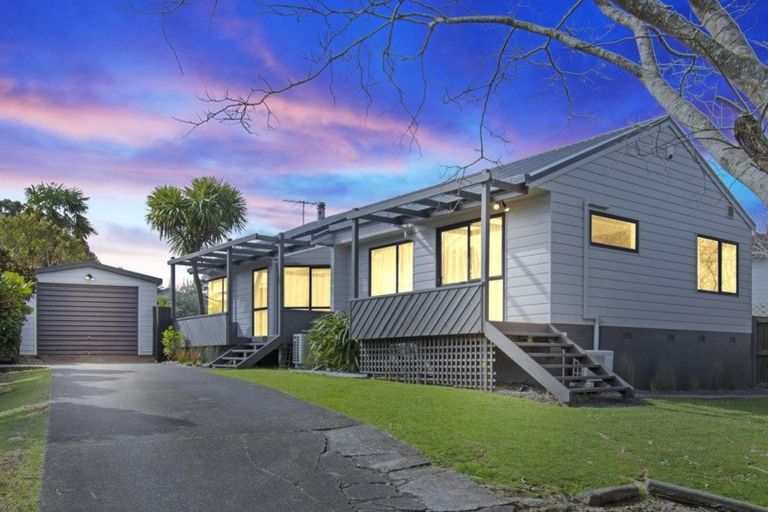 Photo of property in 113 Carnoustie Drive, Wattle Downs, Auckland, 2103