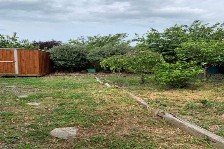 Photo of property in 24 Glenshee Place, Highland Park, Auckland, 2010