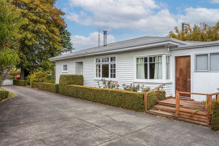 Photo of property in 55 Neville Street, Spreydon, Christchurch, 8024