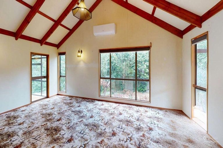 Photo of property in 105 Clifton Terrace, Fitzherbert, Palmerston North, 4410