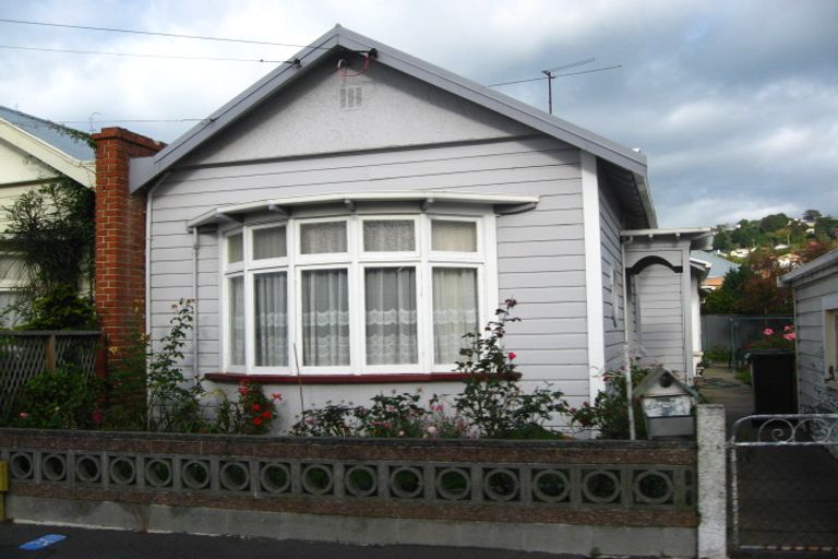 Photo of property in 28 Fitzroy Street, Caversham, Dunedin, 9012