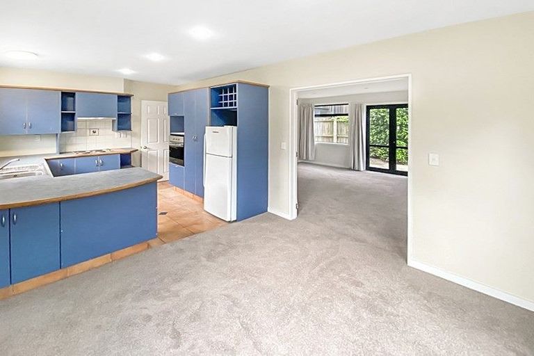 Photo of property in 16 Edgeware Road, St Albans, Christchurch, 8014