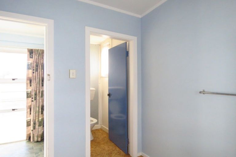 Photo of property in 115 Romilly Street, Westport, 7825