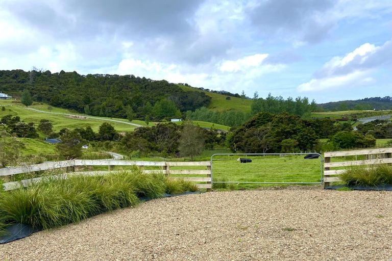 Photo of property in 68 Spioenkop Road, Mangawhai, 0573