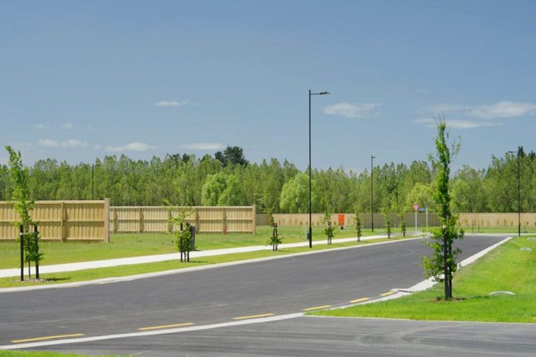 Photo of property in 14 Bibury Lane, West Melton, 7676