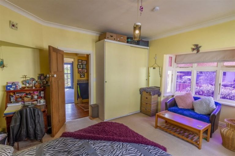 Photo of property in 124 Shakespeare Road, Bluff Hill, Napier, 4110