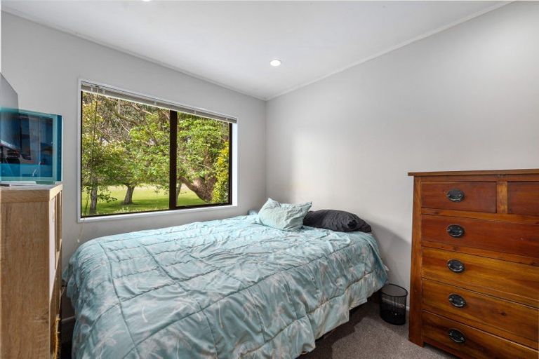 Photo of property in 28 Kentucky Way, Awapuni, Palmerston North, 4412