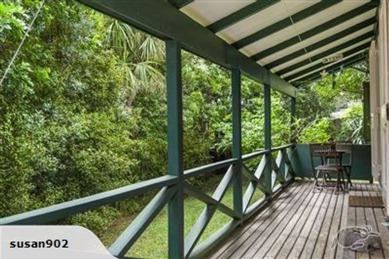 Photo of property in 16 Philson Terrace, Browns Bay, Auckland, 0630