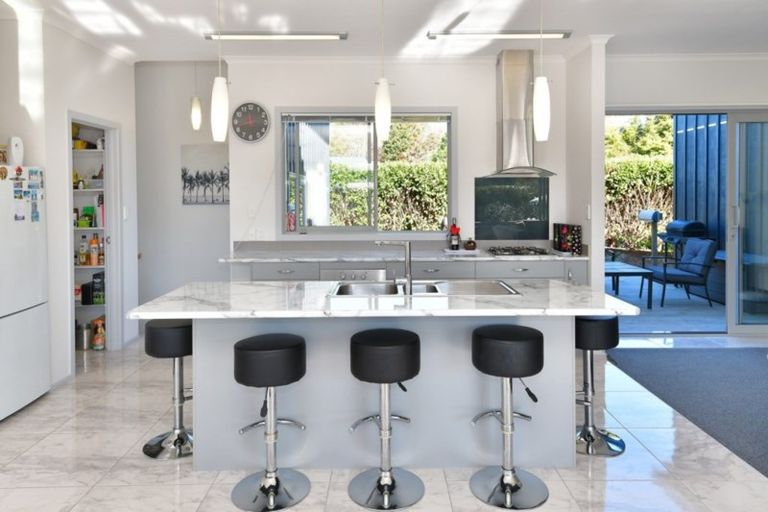 Photo of property in 962 Kahikatea Flat Road, Waitoki, Kaukapakapa, 0871