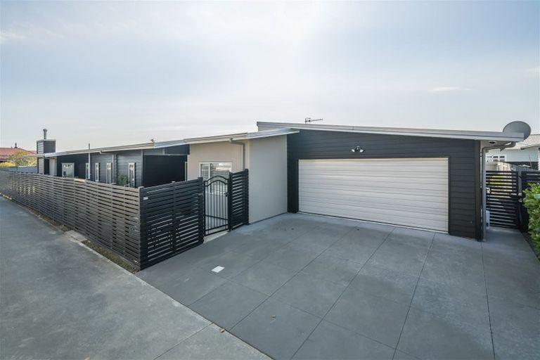 Photo of property in 63c James Line, Kelvin Grove, Palmerston North, 4414