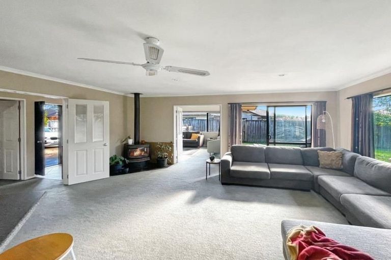 Photo of property in 16 Maccallum Court, Rototuna, Hamilton, 3210