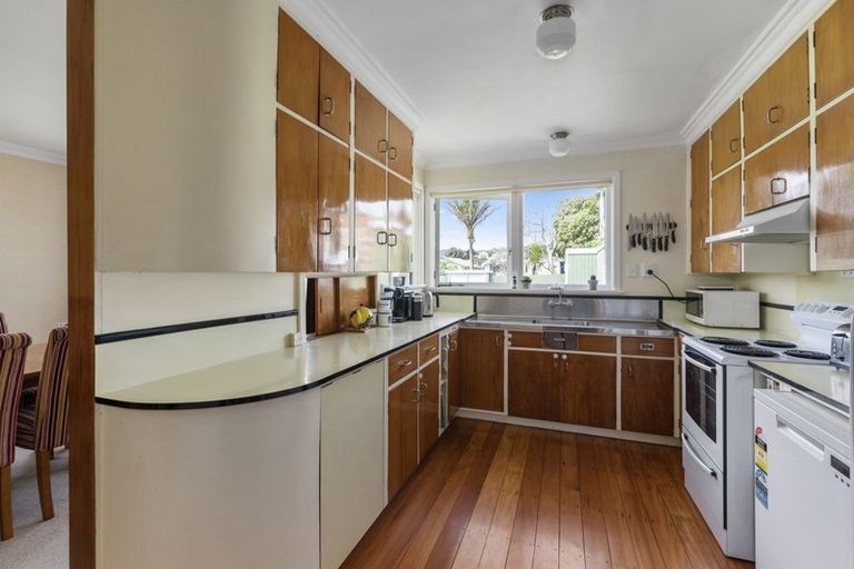 Photo of property in 4 Bowen Street, Levin, 5510