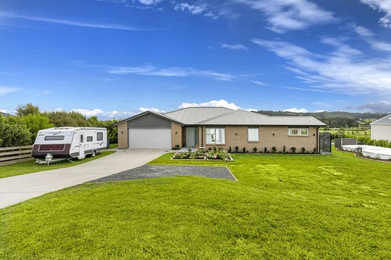 Photo of property in 12 Awatiro Drive, Kaukapakapa, 0871