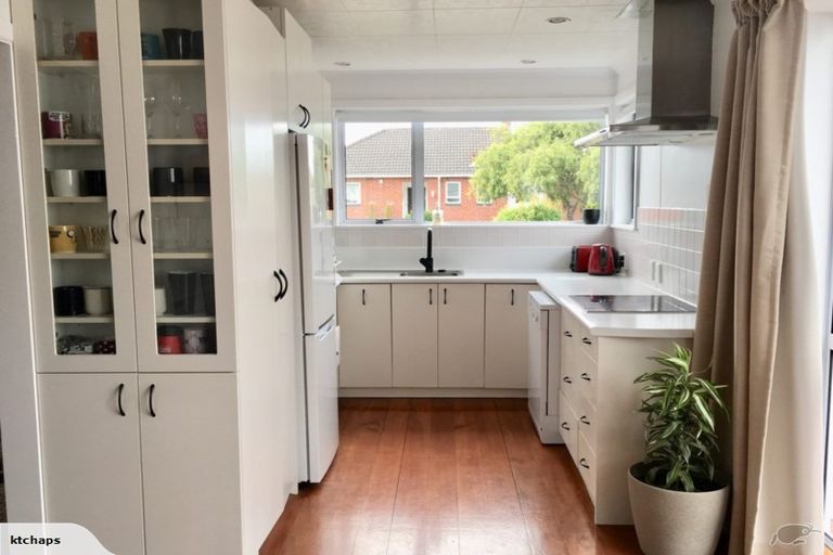 Photo of property in 22 Pilcher Crescent, Naenae, Lower Hutt, 5011