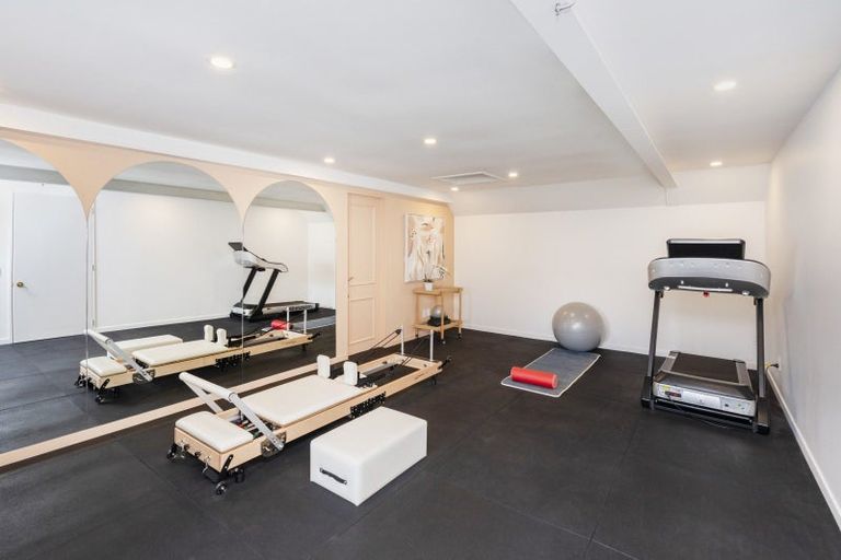 Photo of property in 93 Carlton Mill Road, Merivale, Christchurch, 8014