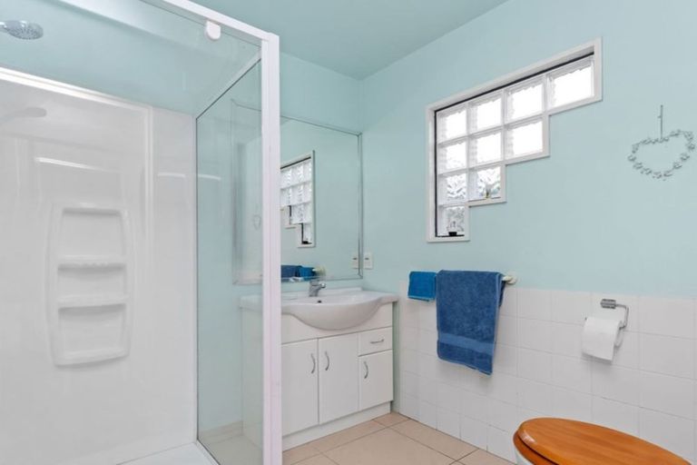 Photo of property in 11 Evenwood Place, Waimairi Beach, Christchurch, 8083