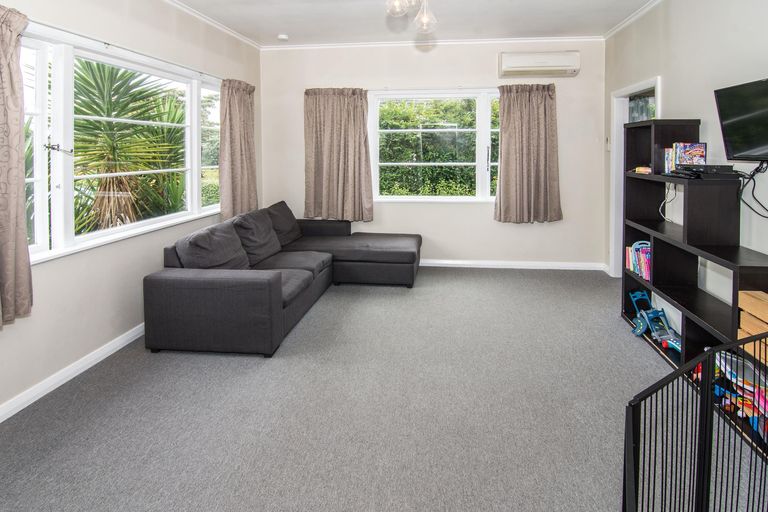 Photo of property in 3 Masters Crescent, Masterton, 5810