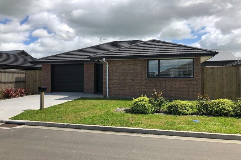 Photo of property in 6 Arena Court, Palmerston North, 4410