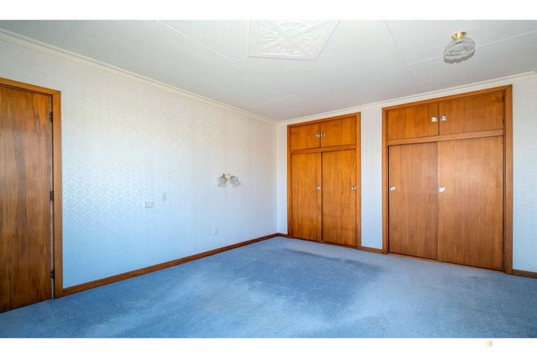 Photo of property in 1 Cashel Street, Waimate, 7924