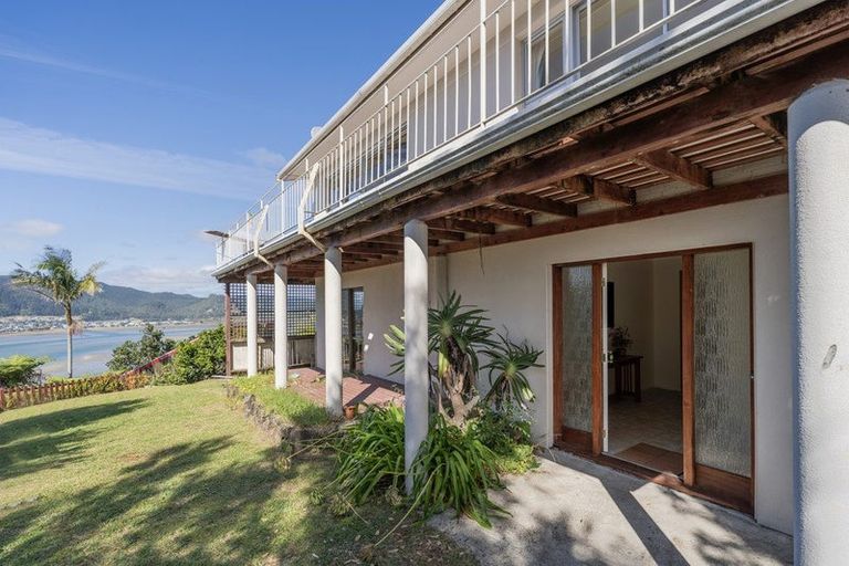 Photo of property in 44 Tairua Heights, Tairua, 3508
