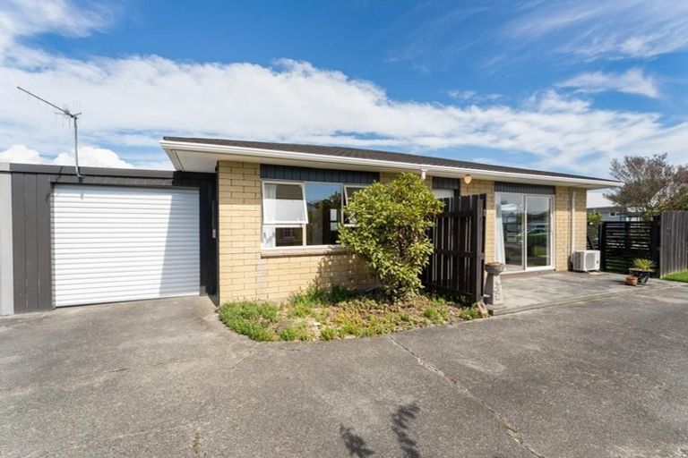 Photo of property in 126a Hillcrest Road, Raumati Beach, Paraparaumu, 5032