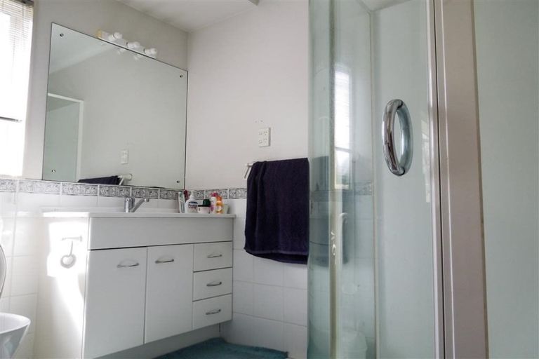 Photo of property in 72 Milson Drive, Papakura, 2110