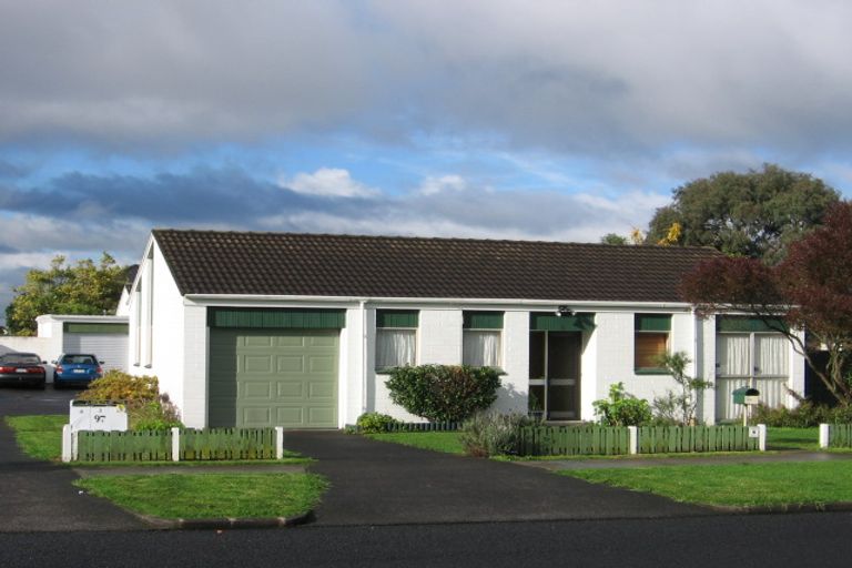 Photo of property in 2/97 Fitzroy Street, Papatoetoe, Auckland, 2104