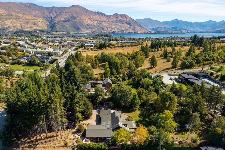 Photo of property in 426 Aubrey Road, Wanaka, 9305
