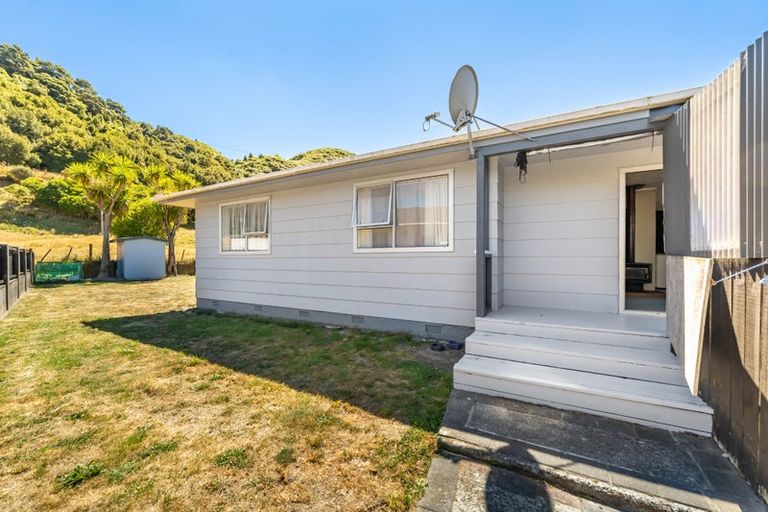 Photo of property in 47 Hartford Crescent, Totara Park, Upper Hutt, 5018