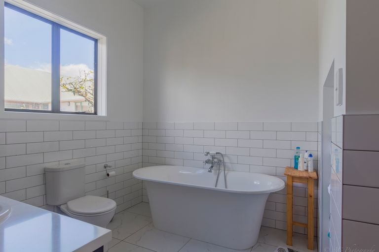 Photo of property in 16 Collingwood Street, Highfield, Timaru, 7910